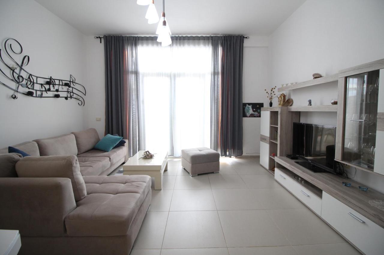 The Bay Apartments Σαράντα Εξωτερικό φωτογραφία