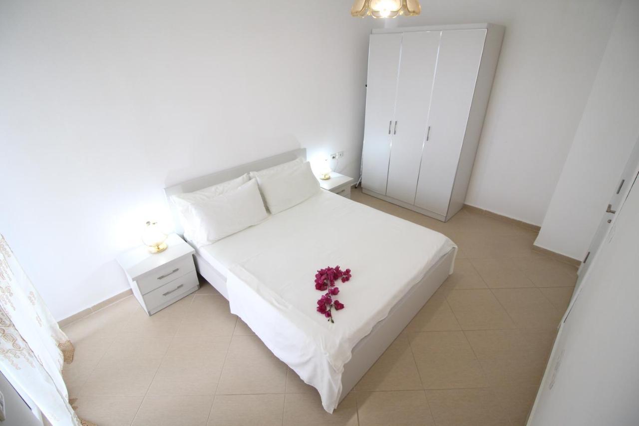 The Bay Apartments Σαράντα Εξωτερικό φωτογραφία