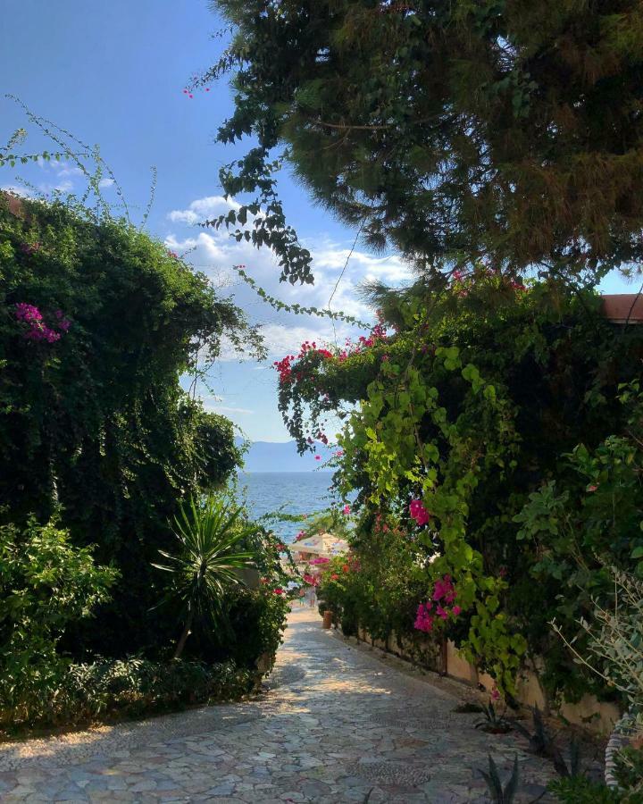 The Bay Apartments Σαράντα Εξωτερικό φωτογραφία